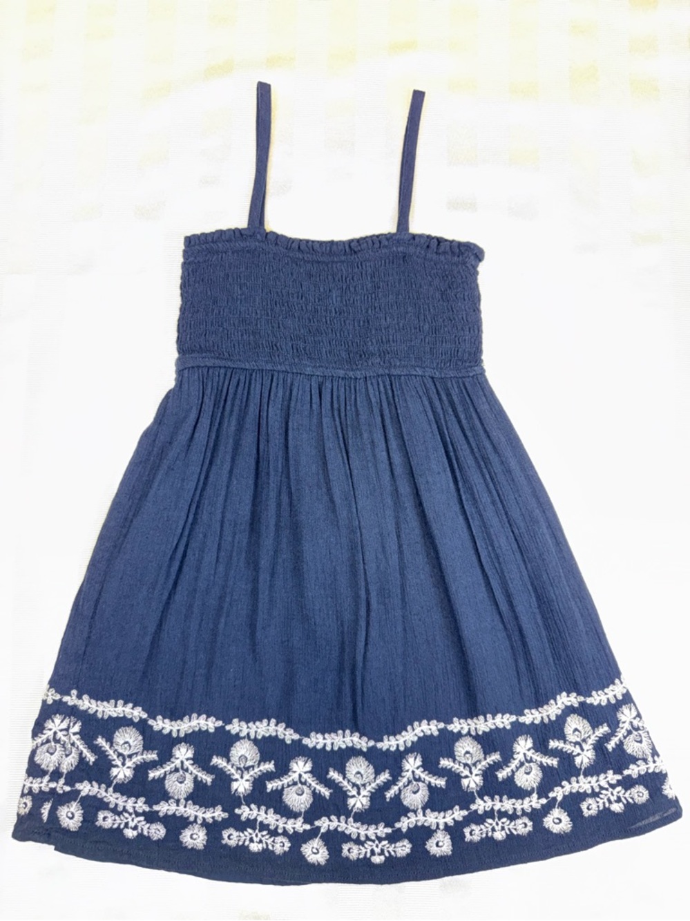 Gap Kids Girl’s Smocked Navy w/ White Floral Embroidered Dress Size-XSmall